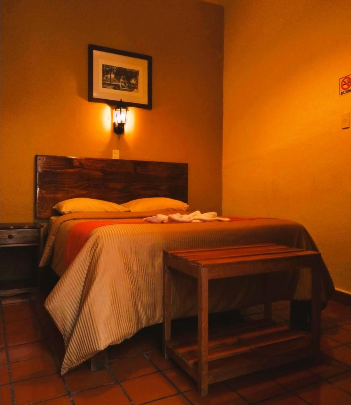 Dominnycos San Cristóbal de Las Casas Extérieur photo