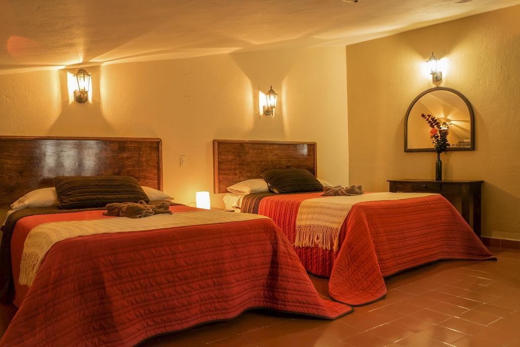 Dominnycos San Cristóbal de Las Casas Extérieur photo